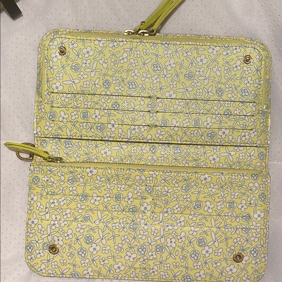 Authentic LV Insolite wallet - Picture 9 of 11